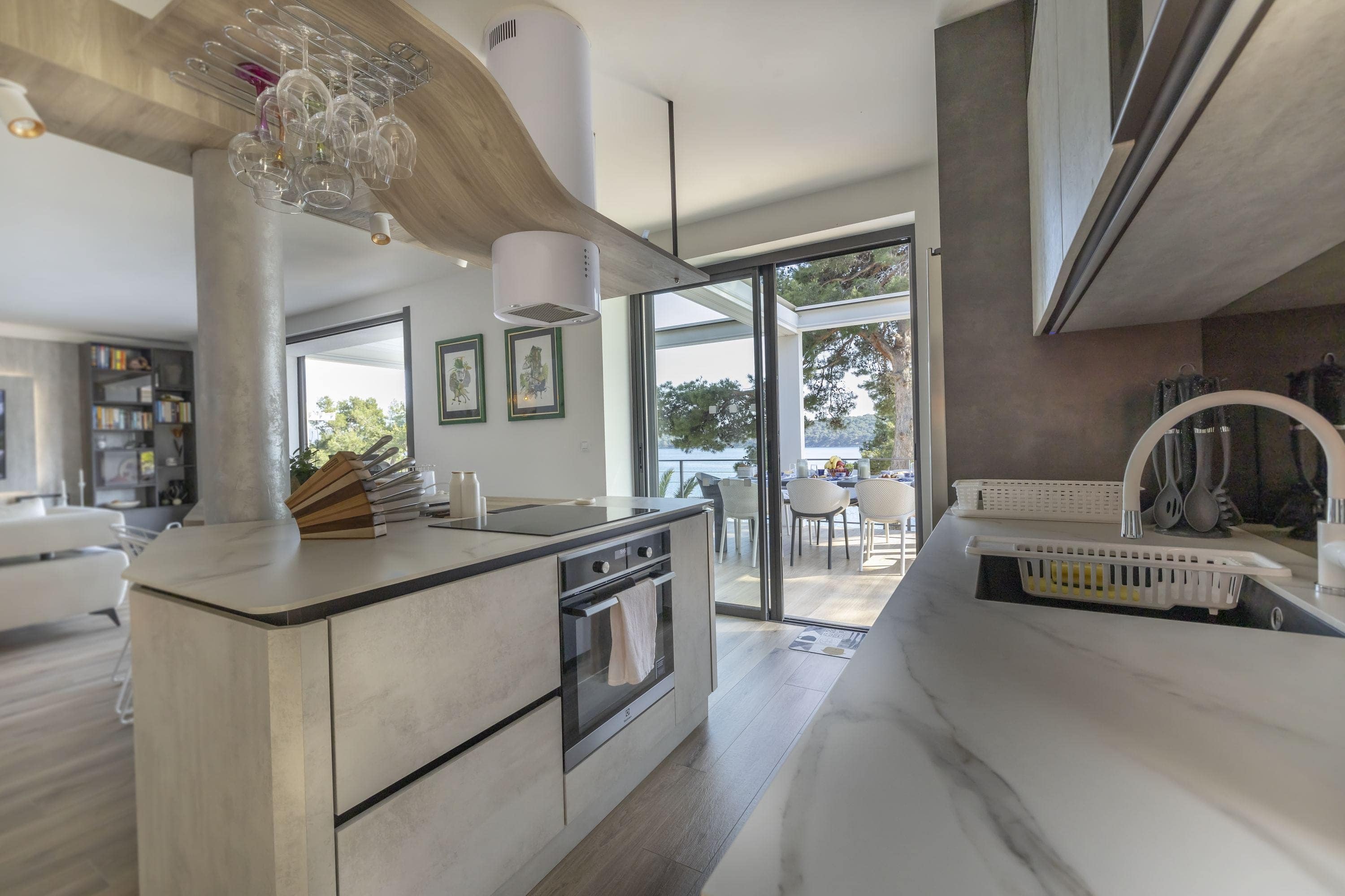 Kitchen 8